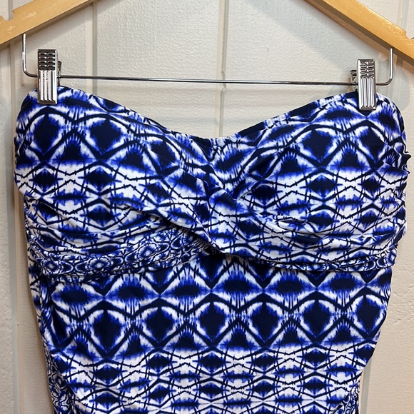 La Blanca Blue Print Swim Top - Picture 2 of 9